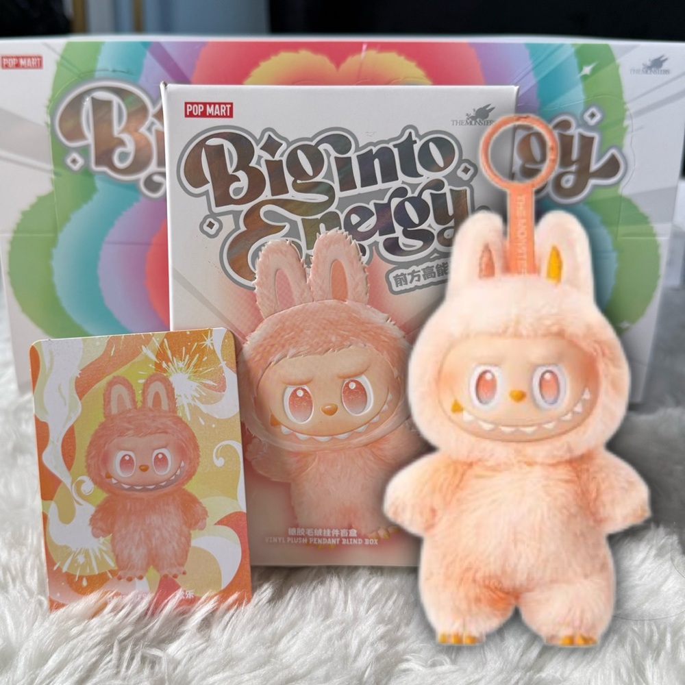 HAPPINESS BIG INTO ENERGY LABUBU ORANGE